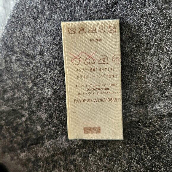 LOUIS VUITTON CHARCOAL PADLOCK LOGO CHAIN MOTIF SHORT SLEEVES CASHMERE SWEATER ( - Picture 6 of 7